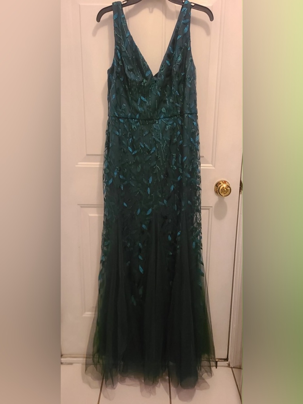 Ever Pretty Emerald Green V-Neck Sequin Leaf Maxi Dress Size 12 NWT - Picture 7 of 14